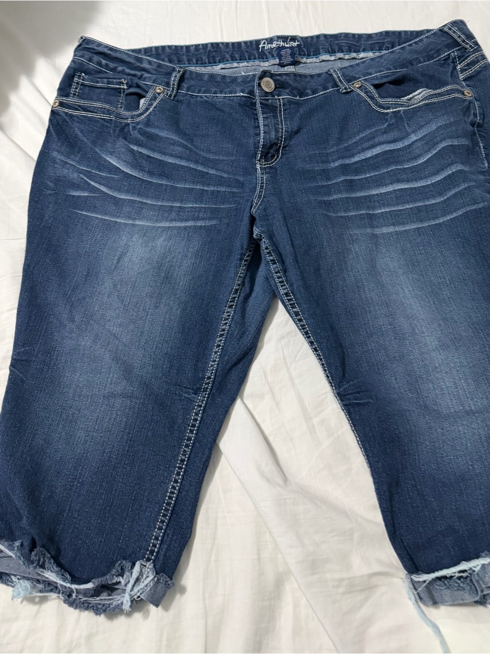 Amethyst Jeans Dark Blue Cropped Distressed Women's Denim